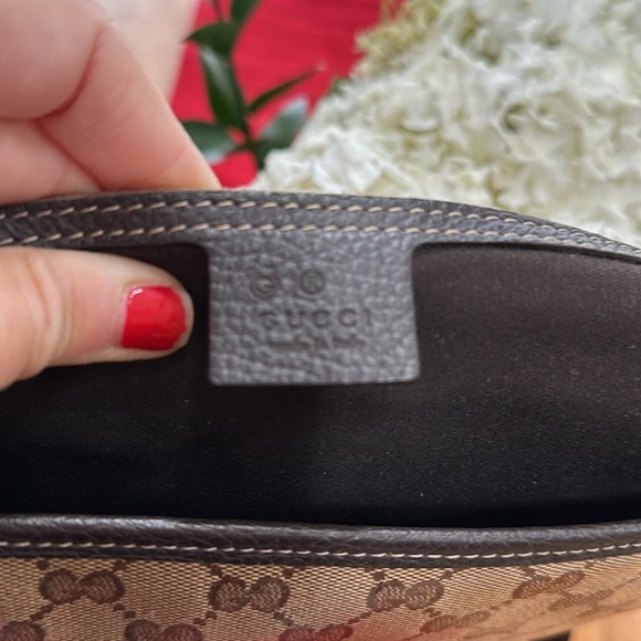 Authentic Gucci GG Monogram Medium Flat bag in perfect condition canvas coated - Picture 9 of 12